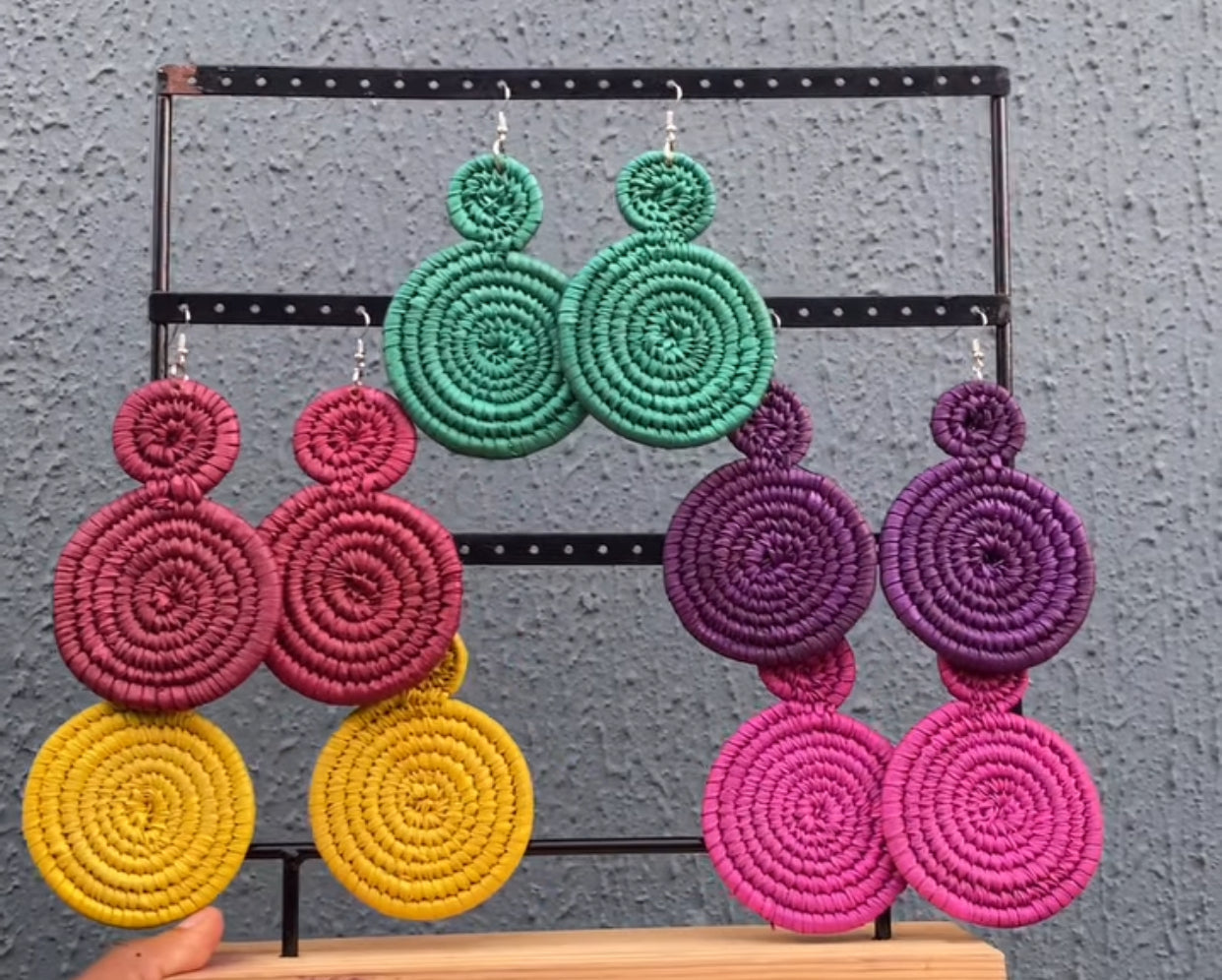 Raffia earrings